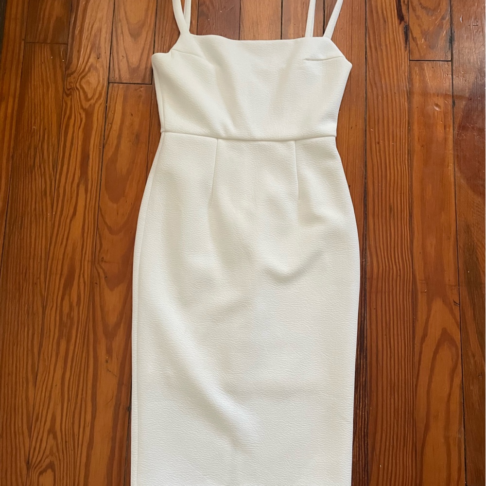 Selfie Leslie white midi dress